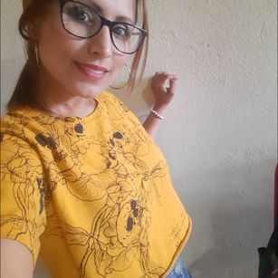 Model - Flowertasty cheerful