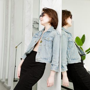 Model - Erica Black hairy