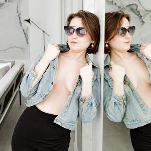 Model - Erica Black petite