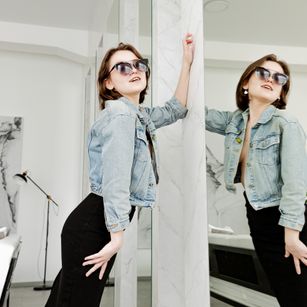 Model - Erica Black smalltits