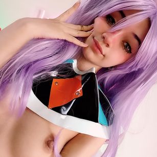 Model - Ms.Pickles young