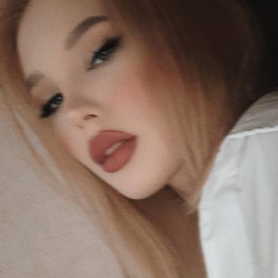 Model - SophieKitten boobs