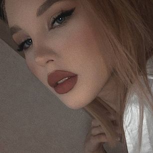 Model - SophieKitten slim