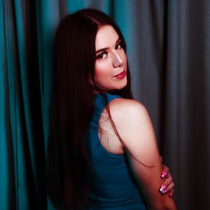 Model - Jackie Dumont toys