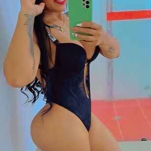 Model - RENATA WILLIAMS coo