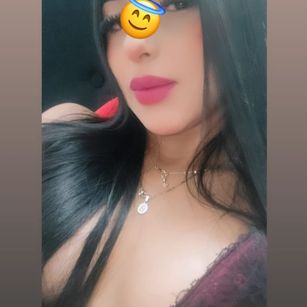 Model - LondonFoxx cuckold