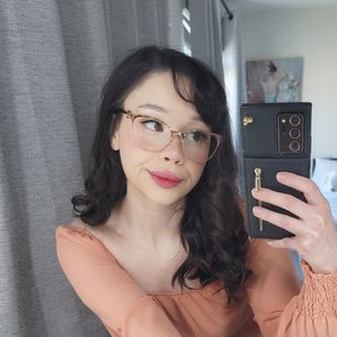 Model - Romie Roses natural