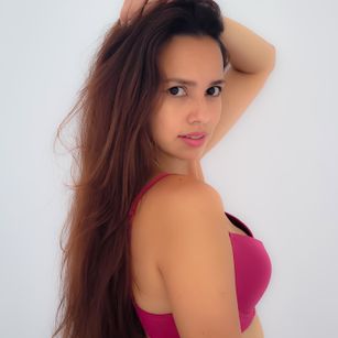 Model - Shantalt latina