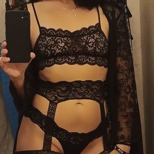 Model - Kyndall Kummingz naughty