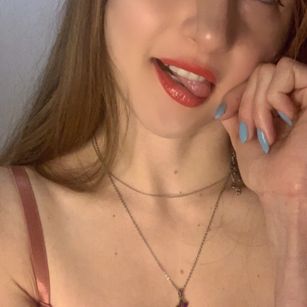 Model - Ella Loves You masturbation