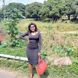 Model - lorraine bigboobs