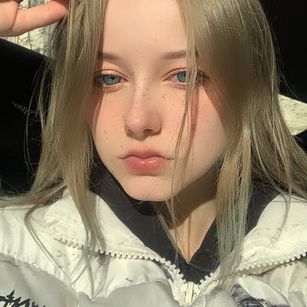 Model - Vilet petite