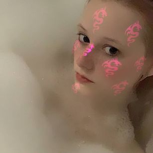 Model - Vilet smalltits