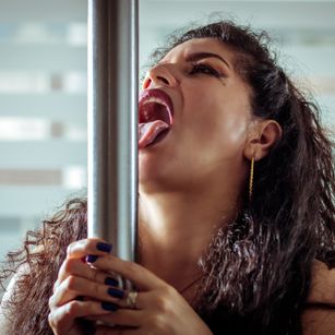 Model - Sharon Smith sph