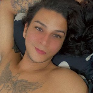 Model - dario spina dildo