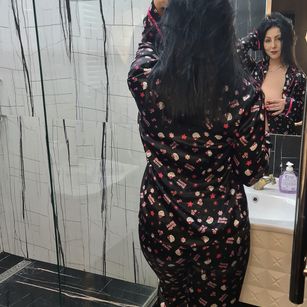 Model - CharrloteXX mature