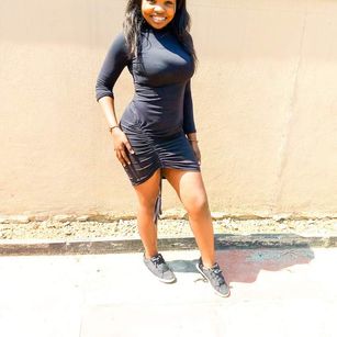 Model - lorraine hairy