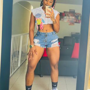 Model - Zeynep _cass bigass