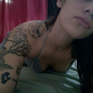 Model - Talia Bee shy