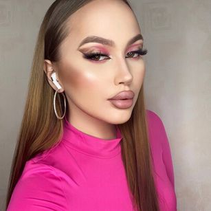 Model - Eliss deepthroat