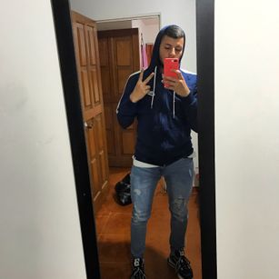 Model - Aron1907 show