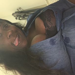 Model - Nikki Taylor lover