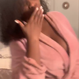 Model - jasmineSKY Ebony