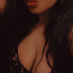 Model - Princess Bubbi joi