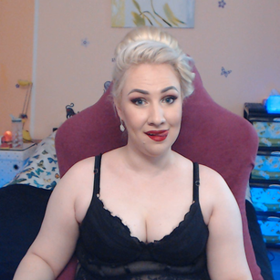 Model - Miss Lexy Gold joi