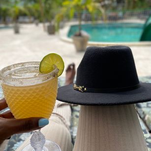 Model - golden goddess Cambellcox sissy