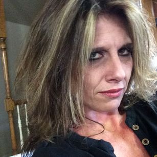 Model - Silk Tilc kinky