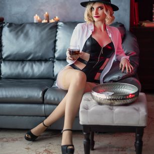 Model - LoretteAnne toys