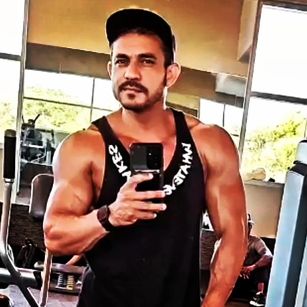 Model - Muscles Pleasure pleasure