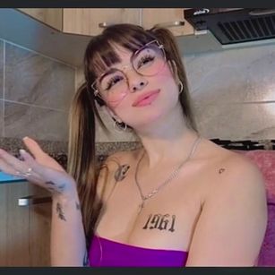 Model - VioletaMillerr anal