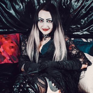 Model - Miss Amarantha toys