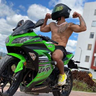 Model - Reynel Castro men