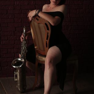 Model - Sweet badgirl