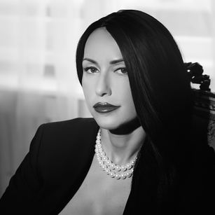 Model - MissVonTease joi