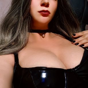 Model - GoddessLesley feminization