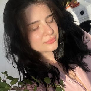 Model - Bonnie squirt