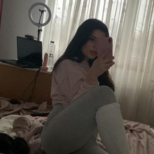 Model - Bonnie roleplay