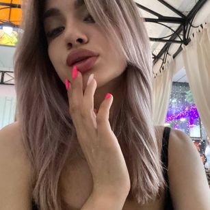 Model - Sweet_kiss sexual