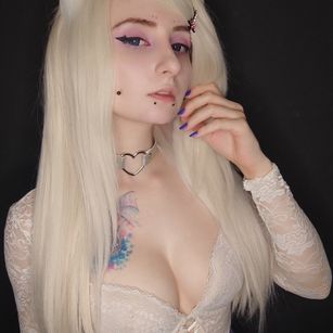 Model - EmmyBunny young