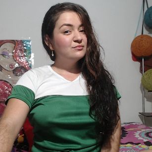 Model - HairyJulieta fetish