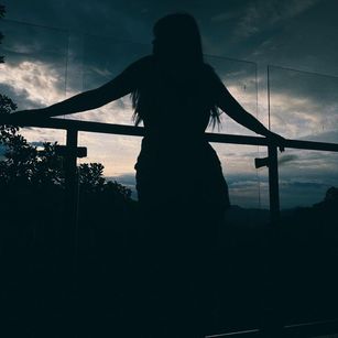 Model - NaniCute petite