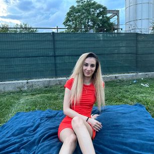 Model - SkylarRedstone sexy