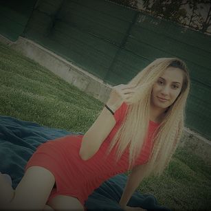 Model - SkylarRedstone Blonde