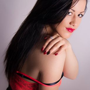 Model - LoriNaughty oil