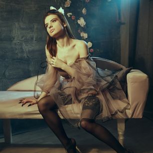 Model - MaryLune dirty