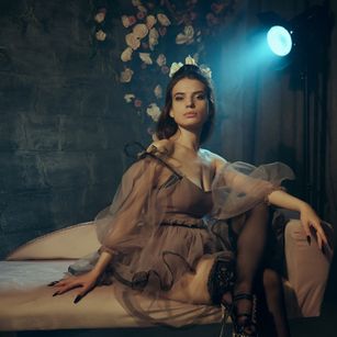 Model - MaryLune bdsm